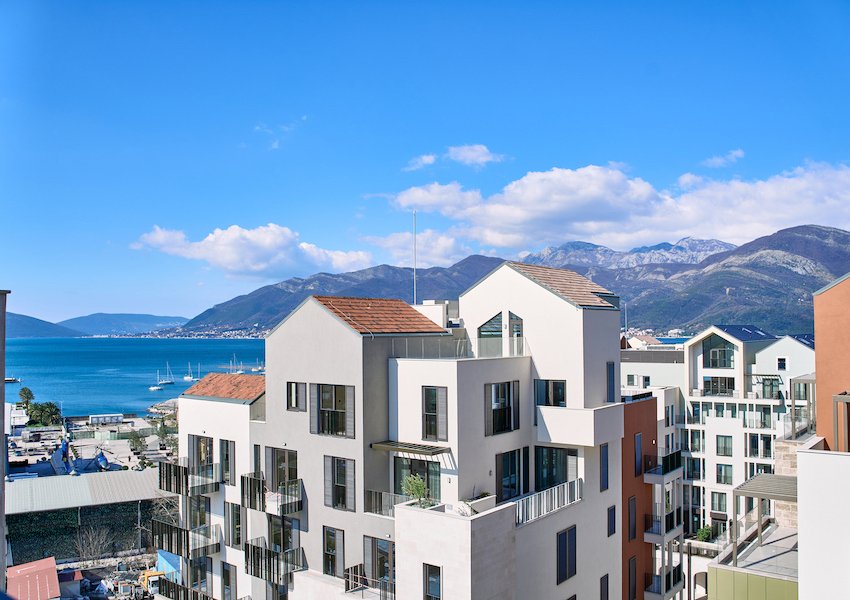 Apartment in Tivat, Tivat Municipality, Montenegro 1 - 15380425