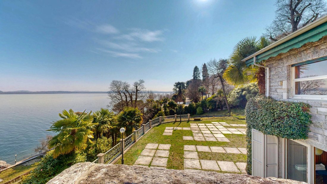Villa in Belgirate, Piedmont, Italy 5 - 15384908