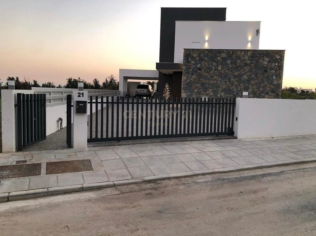 Villa in Erimi, Limassol, Cyprus 4 - 15381948