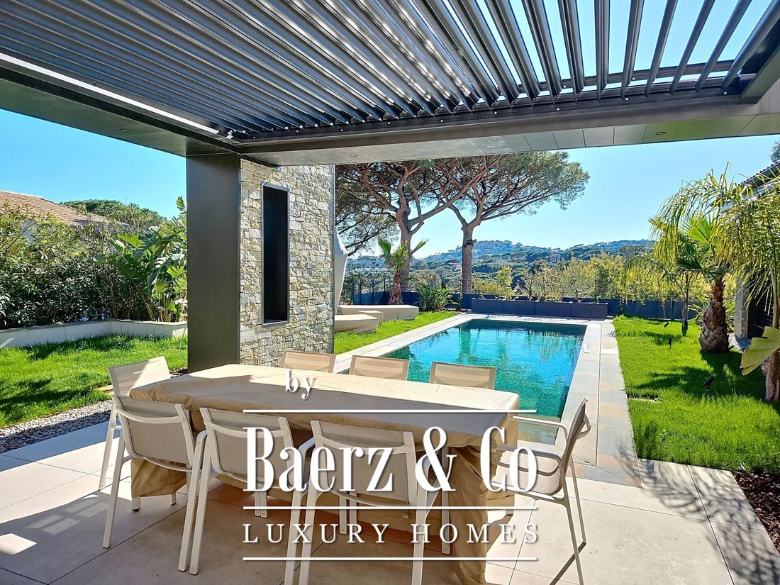 Villa in French Riviera, Provence-Alpes-Côte d'Azur, France 2 - 15384406