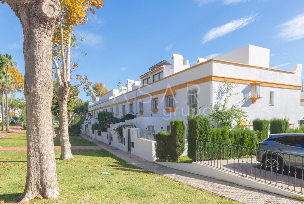 Villa in Golden Mile, Andalusia, Spain 3 - 15383333