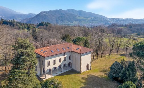 Casa a Merate, Lombardia, Italia 1