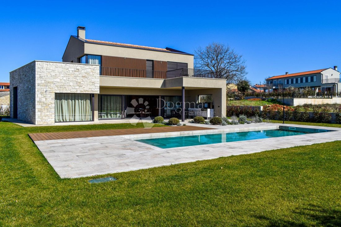 House in Porec, Istria County, Croatia 2 - 15383499