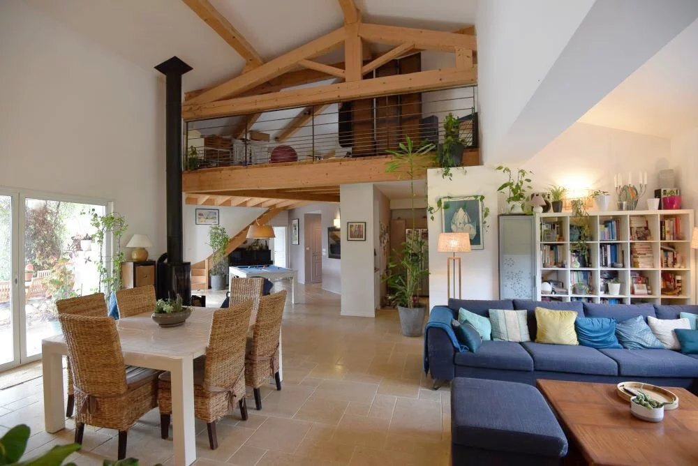 Villa in Saint-Paul-en-Forêt, Provence-Alpes-Côte d'Azur, France 3 - 15379484