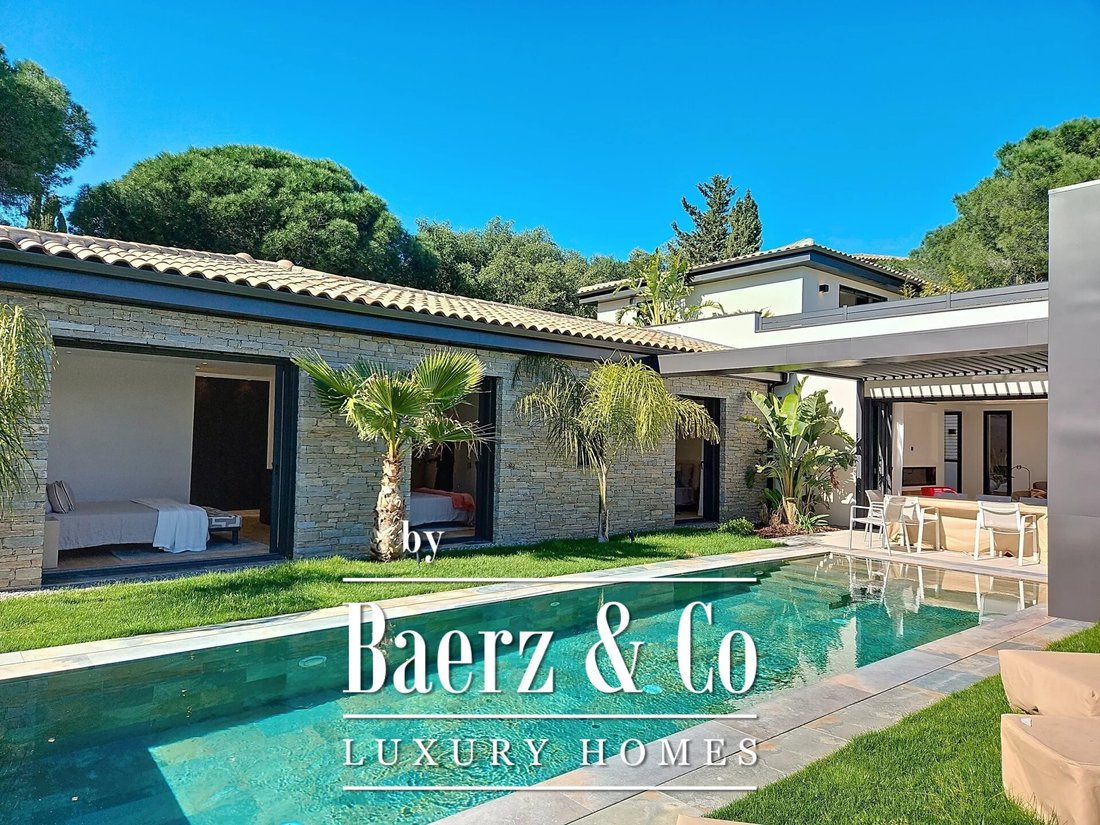 Villa in French Riviera, Provence-Alpes-Côte d'Azur, France 1 - 15384406