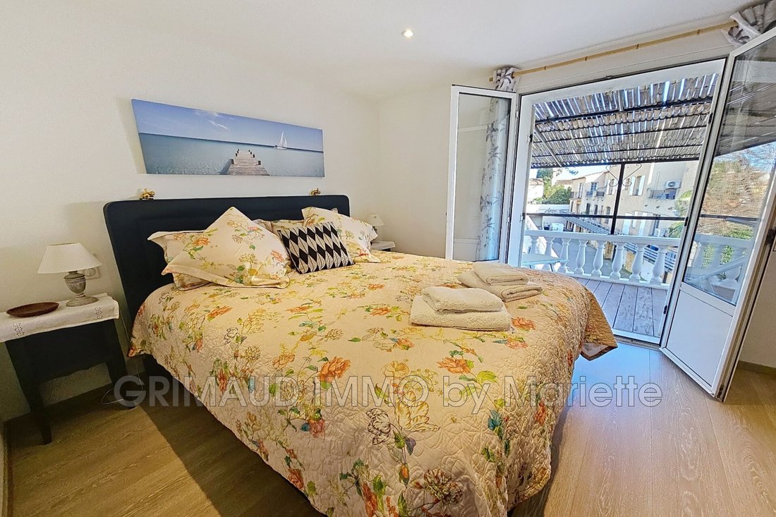 Villa in Grimaud, Provence-Alpes-Côte d'Azur, France 4 - 15386377
