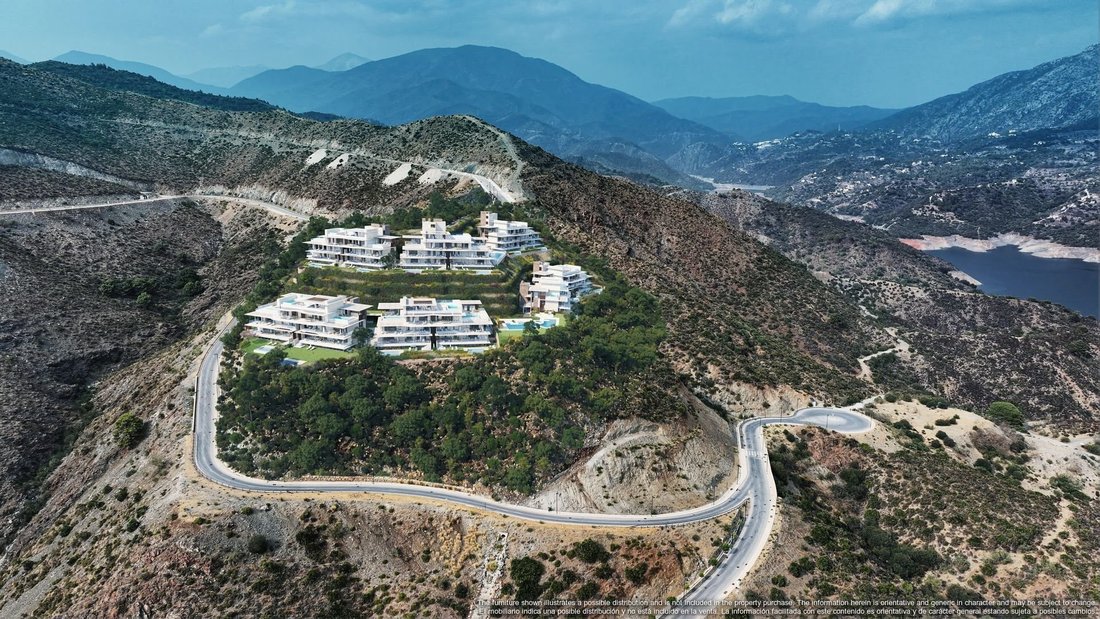 Penthouse in Benahavis, Andalusia, Spain 1 - 14587543