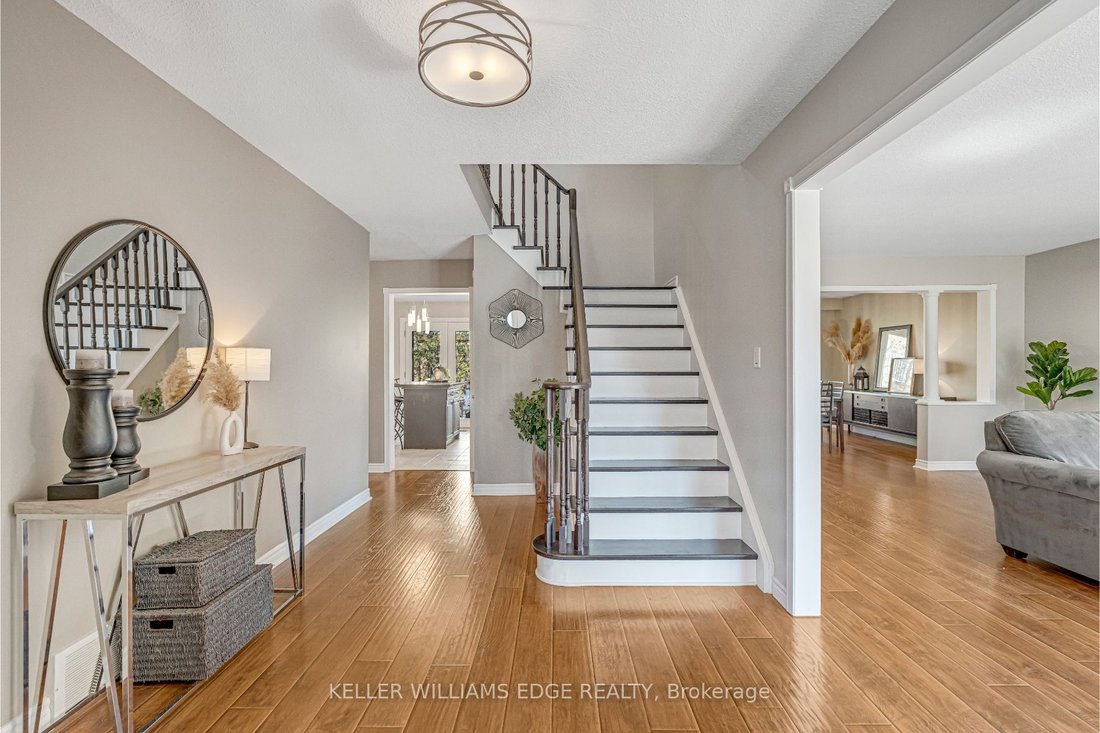 House in Burlington, Ontario, Canada 3 - 15381426