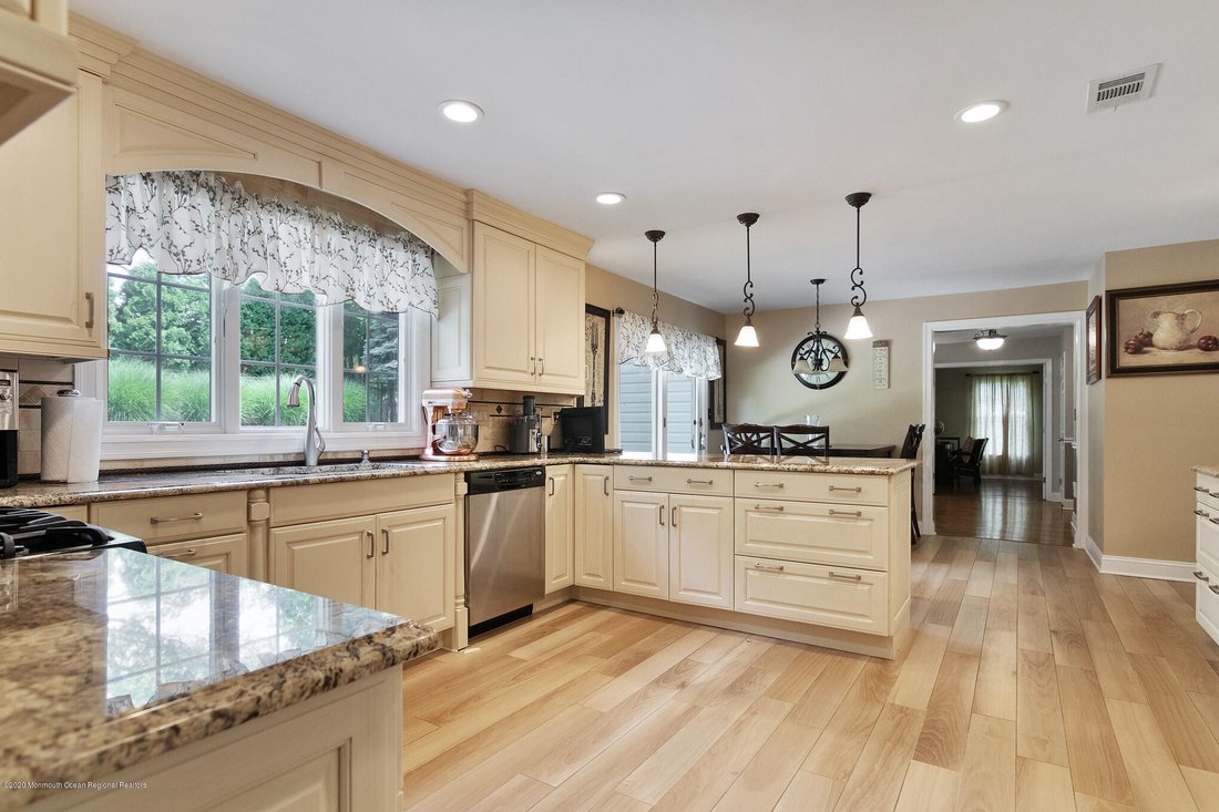 House in Monroe Township, New Jersey, United States 1 - 15383738