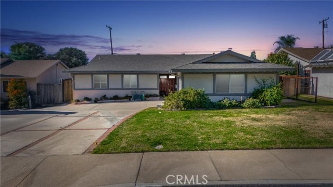 House in Pomona, California, United States 1 - 15383278