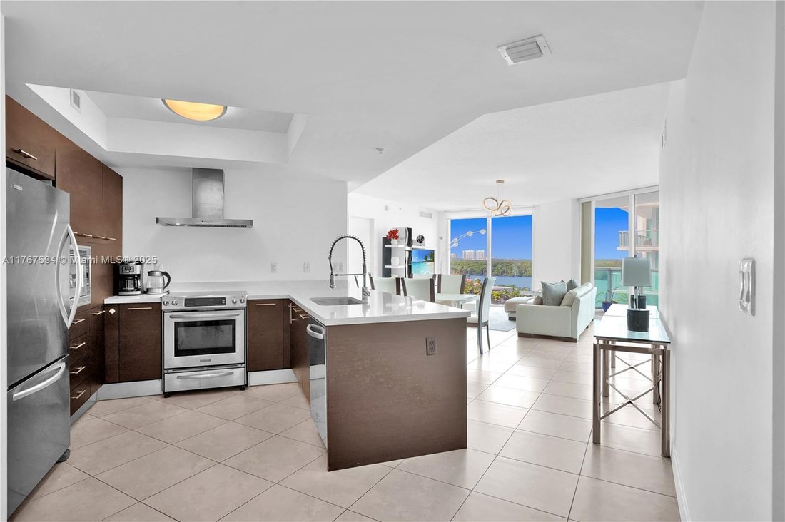 Condo in Golden Beach, Florida, United States 1 - 15383175