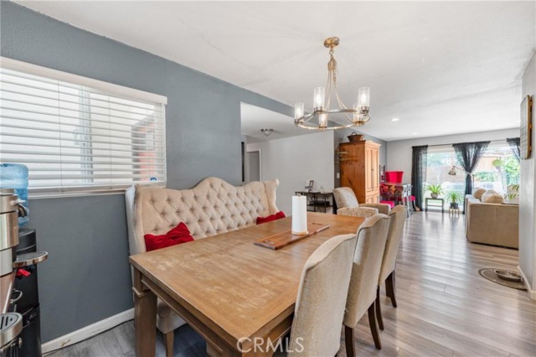 House in Pomona, California, United States 4 - 15383278