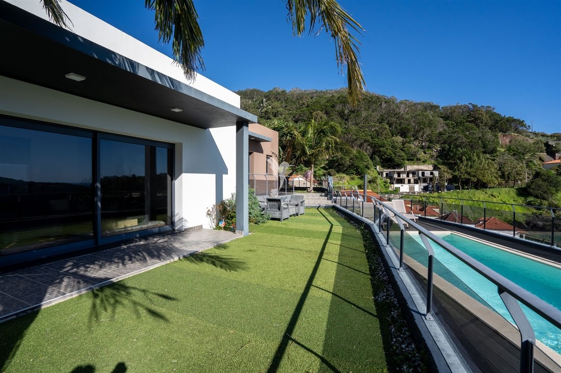 Haus in Machico, Autonome Region Madeira, Portugal 2 - 15383450