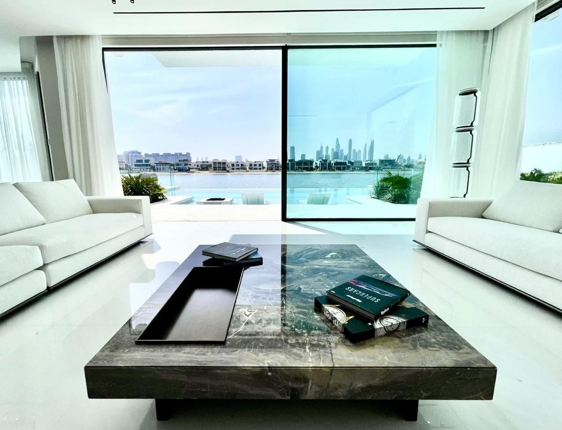 Villa in Palm Jumeirah, Dubai, United Arab Emirates 2 - 15388157