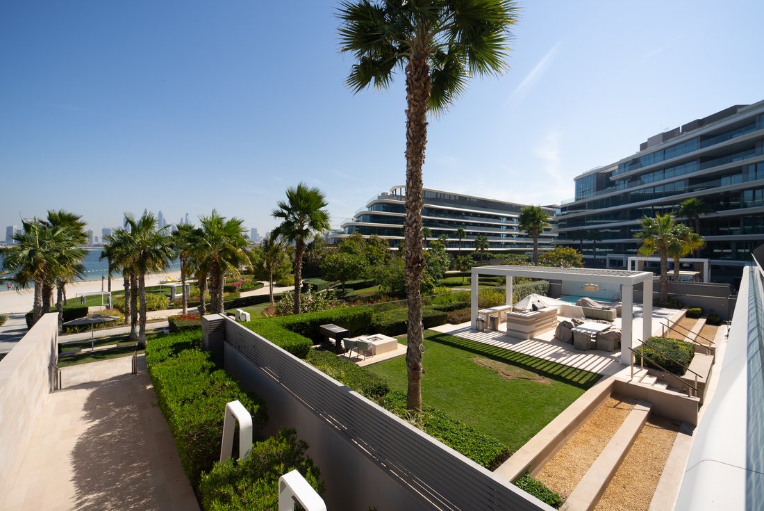 Apartment in Palm Jumeirah, Dubai, United Arab Emirates 1 - 15388658