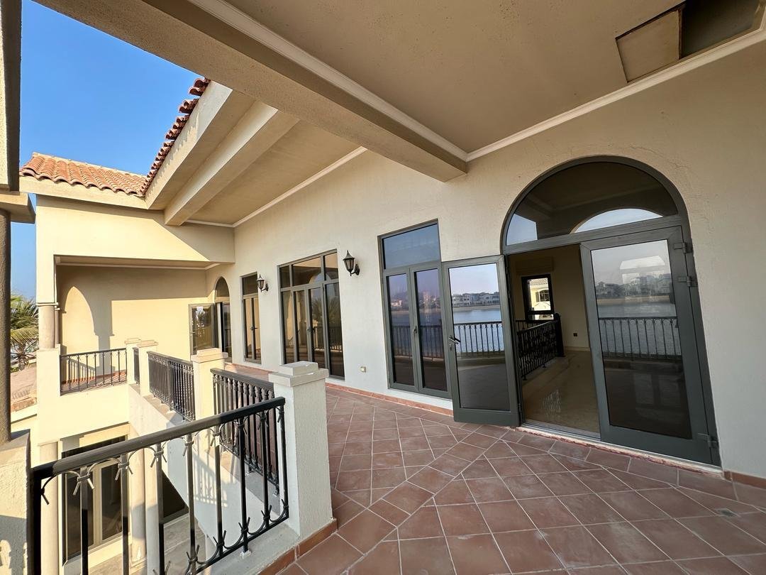 Villa in Palm Jumeirah, Dubai, United Arab Emirates 3 - 15388648