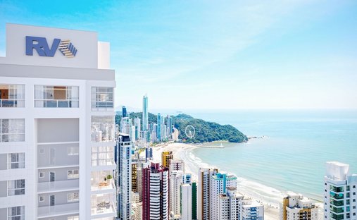 Condo in Centro, State of Santa Catarina, Brazil 1