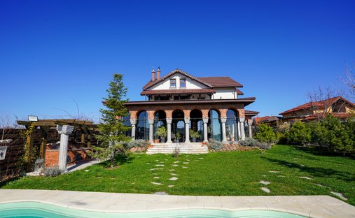 House in Corbeanca, Ilfov County, Romania 1