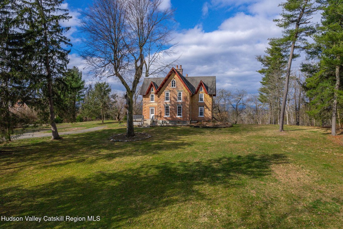 House in Athens, New York, United States 1 - 15389133
