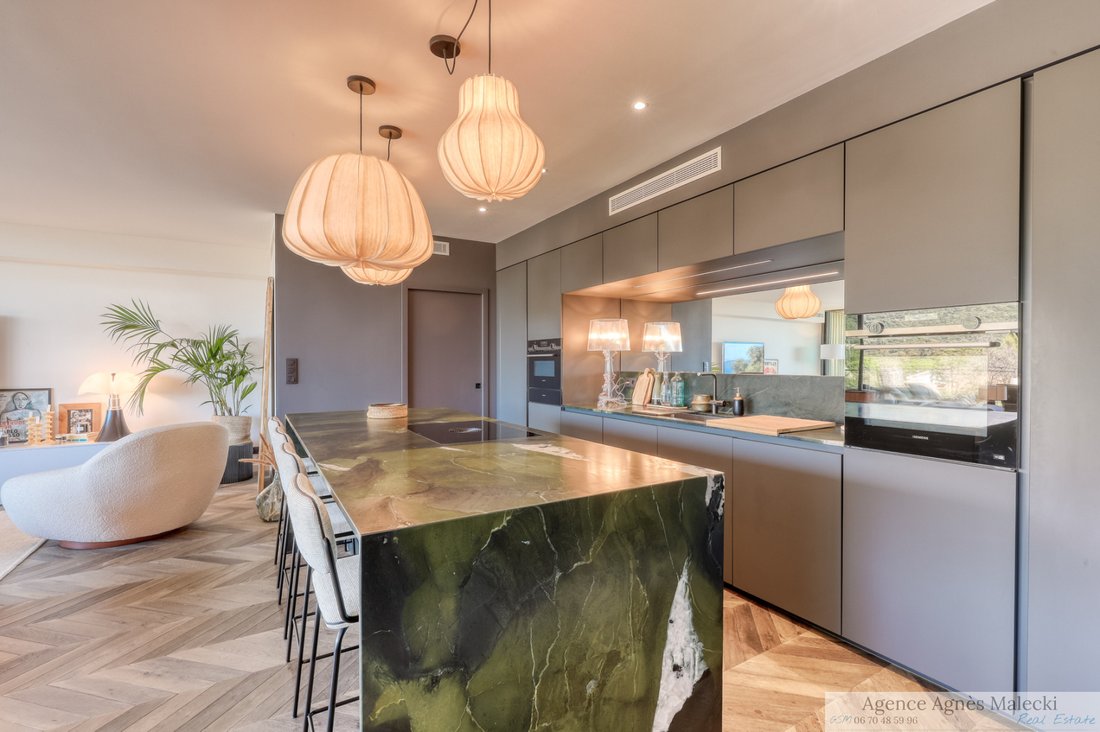 Apartment in Le Lavandou, Provence-Alpes-Côte d'Azur, France 4 - 15389820