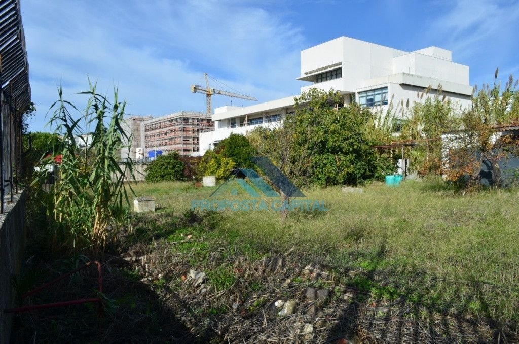 Land in Alcantara, Lisbon, Portugal 3 - 15046598