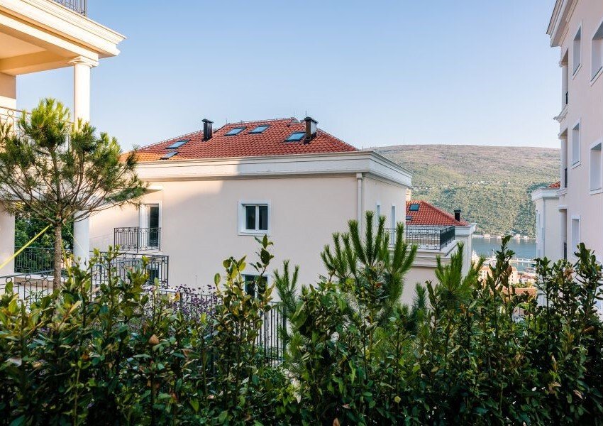 Apartment in Herceg Novi, Herceg Novi Municipality, Montenegro 4 - 15391009