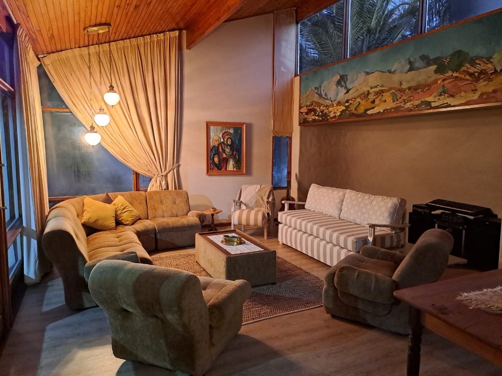 House in Van Riebeeck Park, Western Cape, South Africa 4 - 15390507