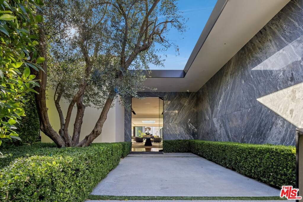 House in Los Angeles, California, United States 3 - 15393277