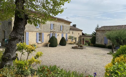 House in Arrondissement of Libourne, Nouvelle-Aquitaine, France 1