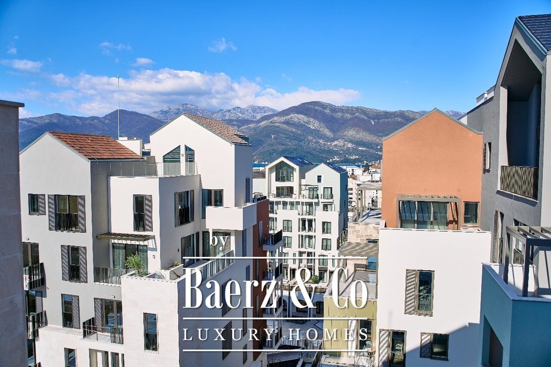 Penthouse in Tivat, Tivat Municipality, Montenegro 2 - 15393638