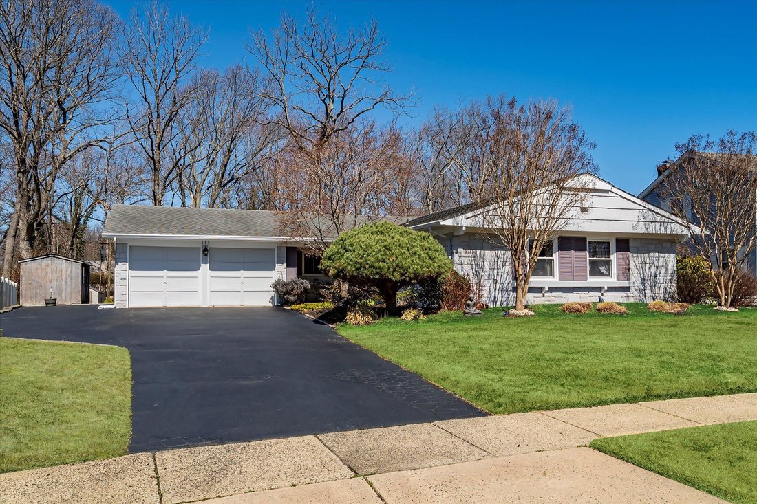 House in Matawan, New Jersey, United States 2 - 15390806