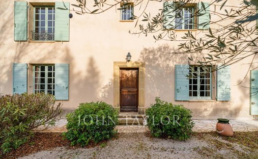 House in Aix-en-Provence, Provence-Alpes-Côte d'Azur, France 1