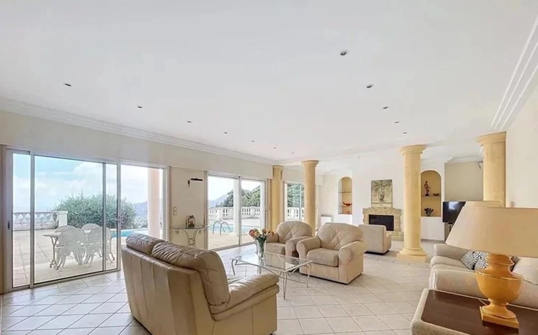 Villa in Les Termes, Mandelieu-la-Napoule, France 3 - 15026841