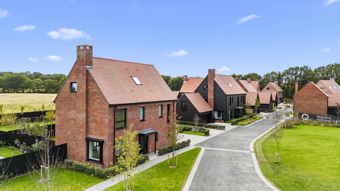 House in Alfold, England 5 - 15391804