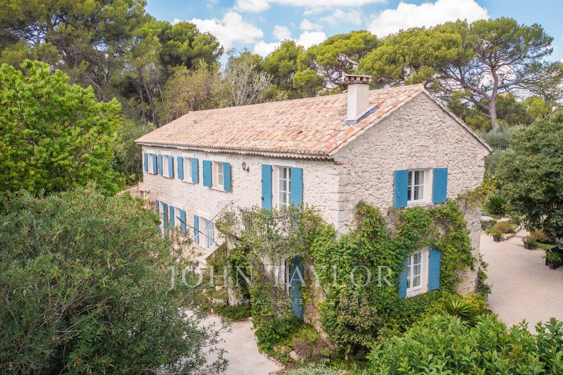 Country House in Granettes-Jauberte-Sainte Anne, Aix-en-Provence, France 1 - 13326123
