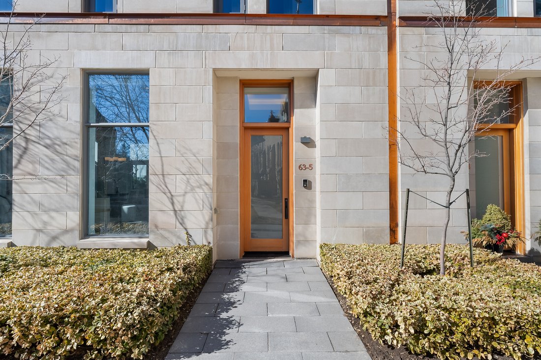 Condo in Toronto, Ontario, Canada 2 - 15392789