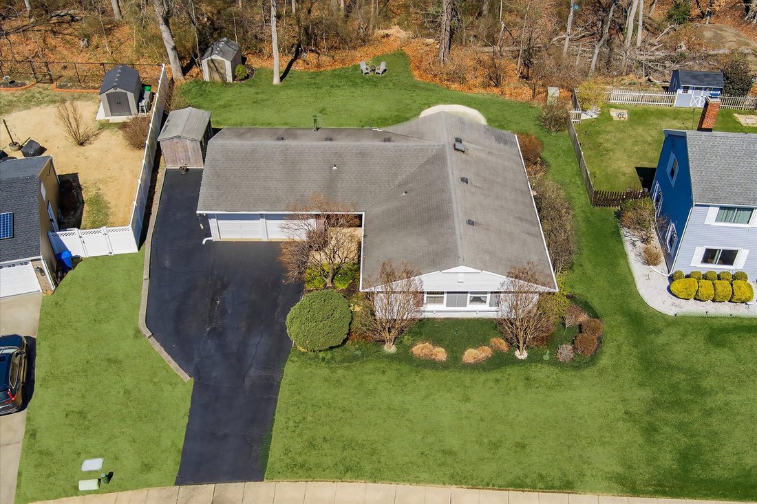 House in Matawan, New Jersey, United States 3 - 15390806