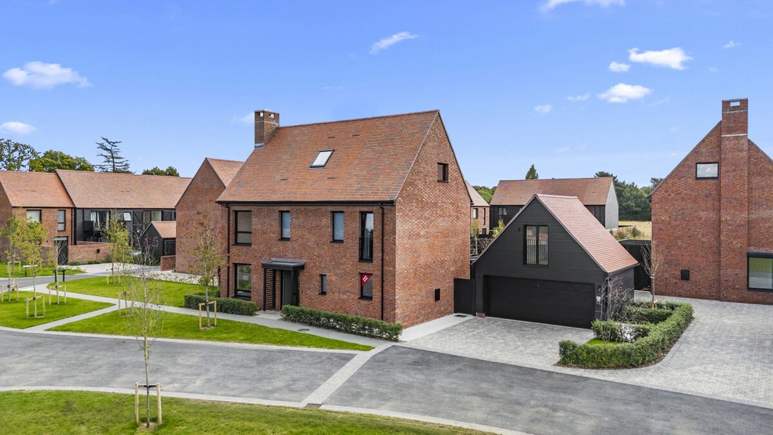 House in Alfold, England 4 - 15391804
