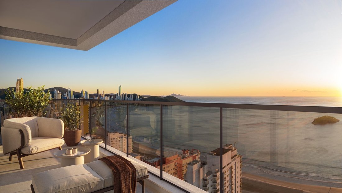 Condo in Centro, State of Santa Catarina, Brazil 1 - 15391882