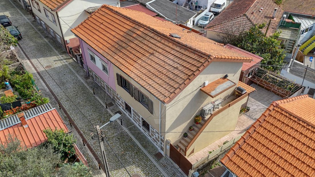 House in Santa Marinha e Sao Pedro da Afurada, Porto District, Portugal 2 - 15391247
