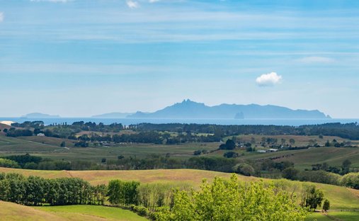 Land in Te Arai, Auckland, New Zealand 1