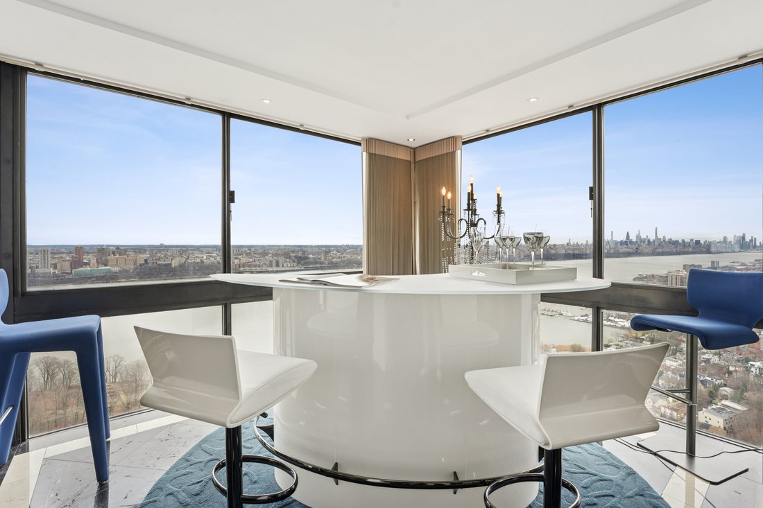 Condo in Fort Lee, New Jersey, United States 1 - 15374400