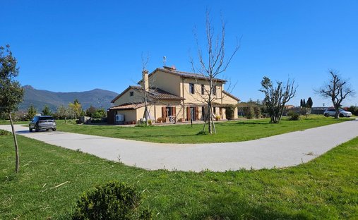 Country House in San Frediano a Settimo, Cascina, Tuscany 1
