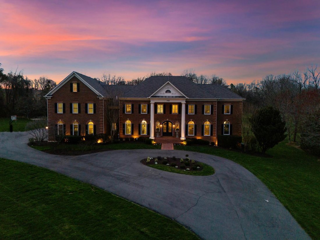 House in Great Falls, Virginia, United States 1 - 15392890