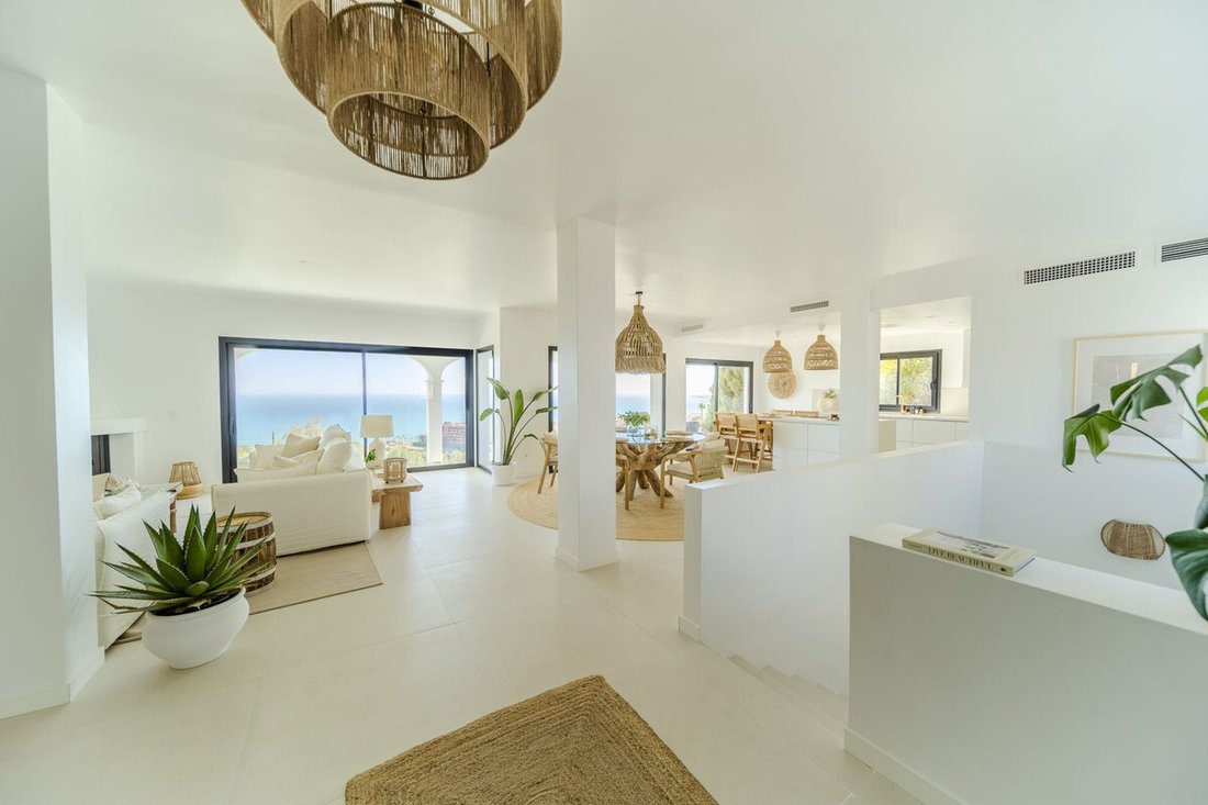 Villa in Benalmadena, Andalusia, Spain 3 - 15393653