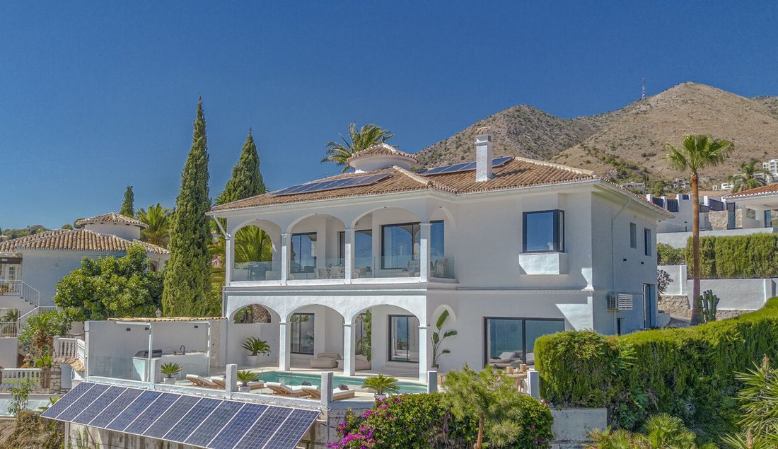 Villa in Benalmadena, Andalusia, Spain 4 - 15393653