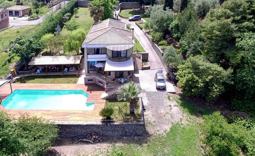 Villa in Korfu, Peloponnese, Western Greece and the Ionian, Griechenland 1