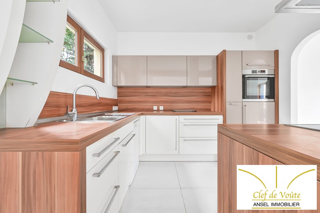 Casa en Bourg-La Feuillaume Nord, La Celle-Saint-Cloud, Francia 4 - 14766459