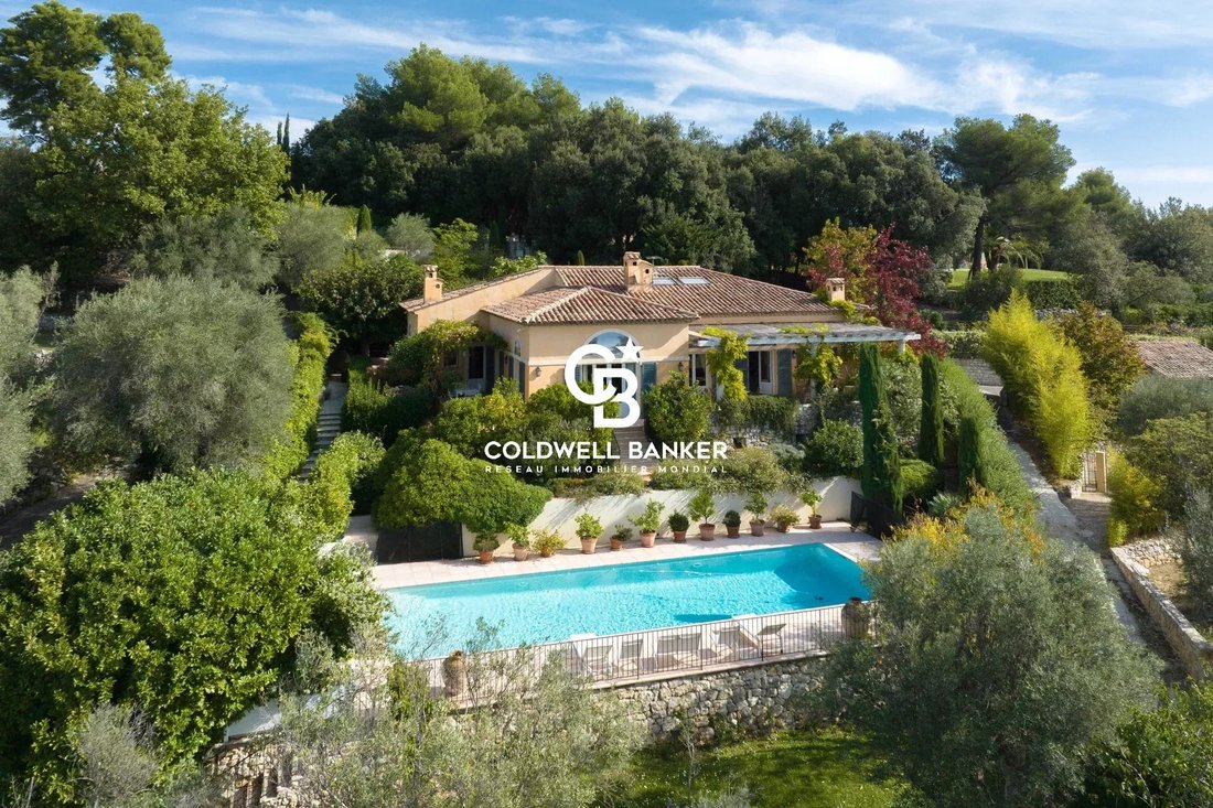 Estate in Quartiers Ouest Montgros-Montmeuille, La Colle-sur-Loup, France 1 - 15394075