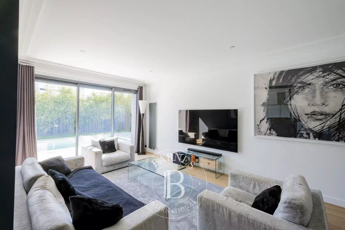 House in Bourg, Pessac, France 5 - 13848924